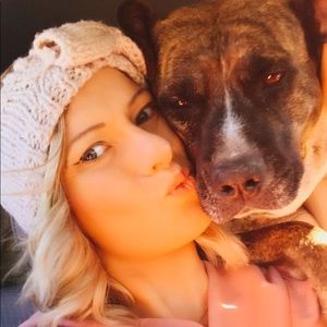 Meet your Posher, Cara